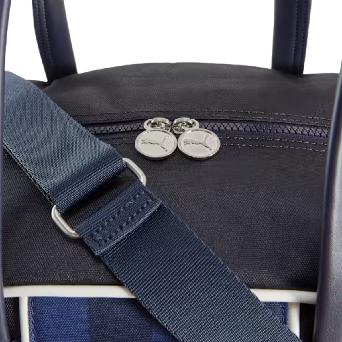 Puma Men 1976 Soccer Pitch 30L Grip Bag - New Navy White