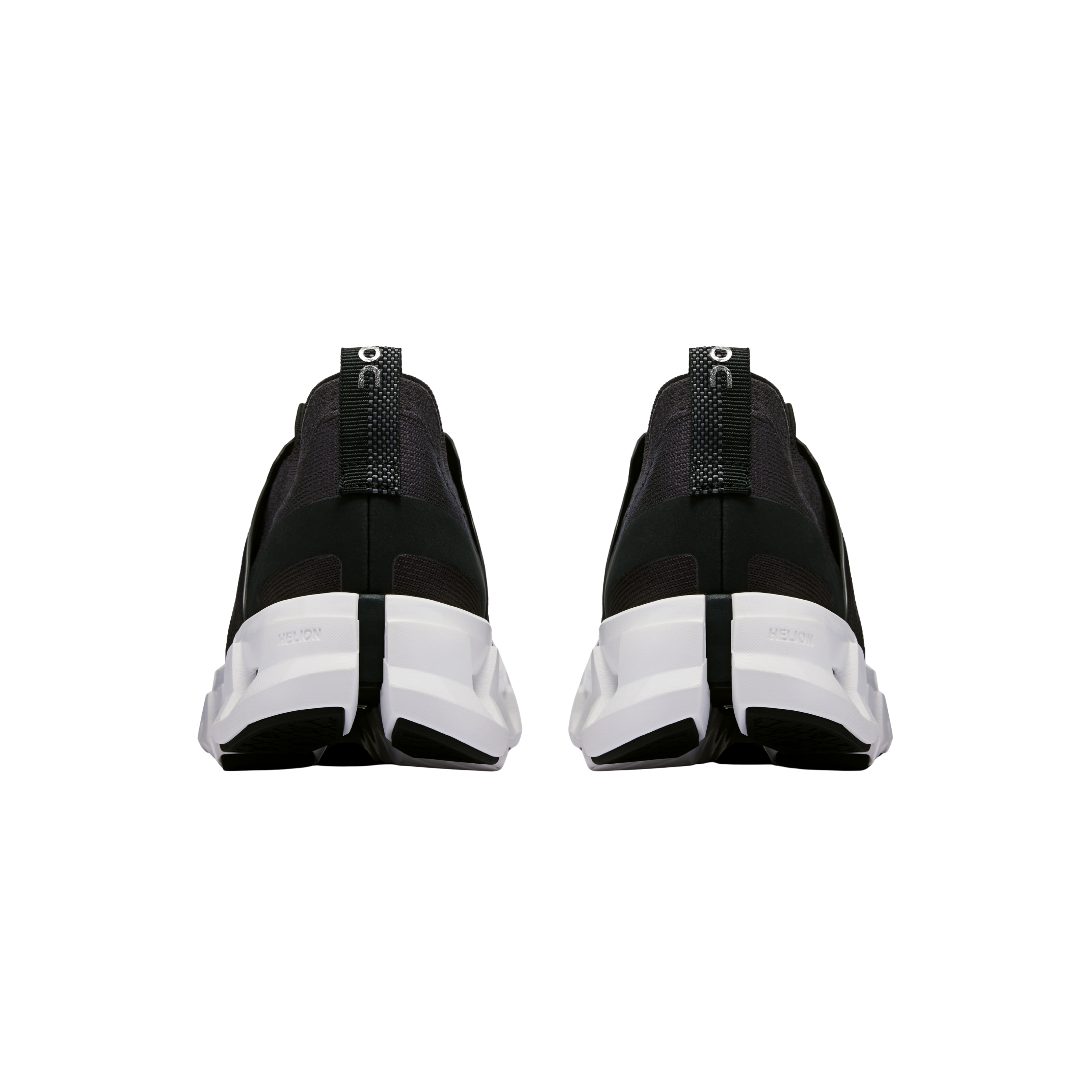 ON Women Cloudswift 4 - Black White