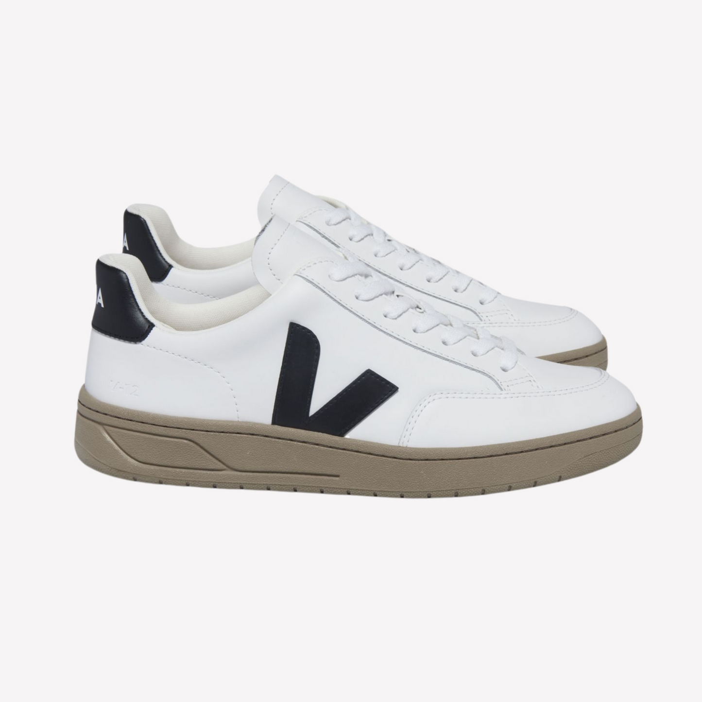 Veja Men V-12 - White Black Dune
