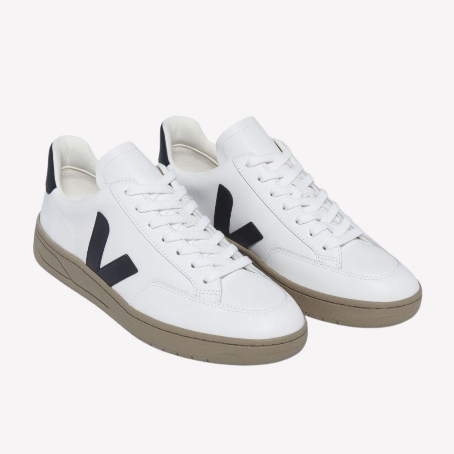 Veja Men V-12 - White Black Dune