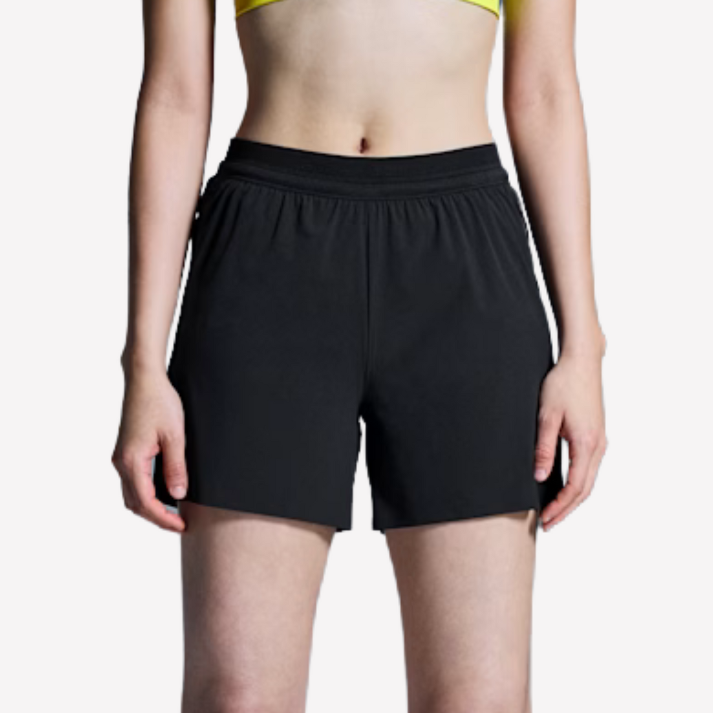 ON Women 5" Performance Shorts - Black