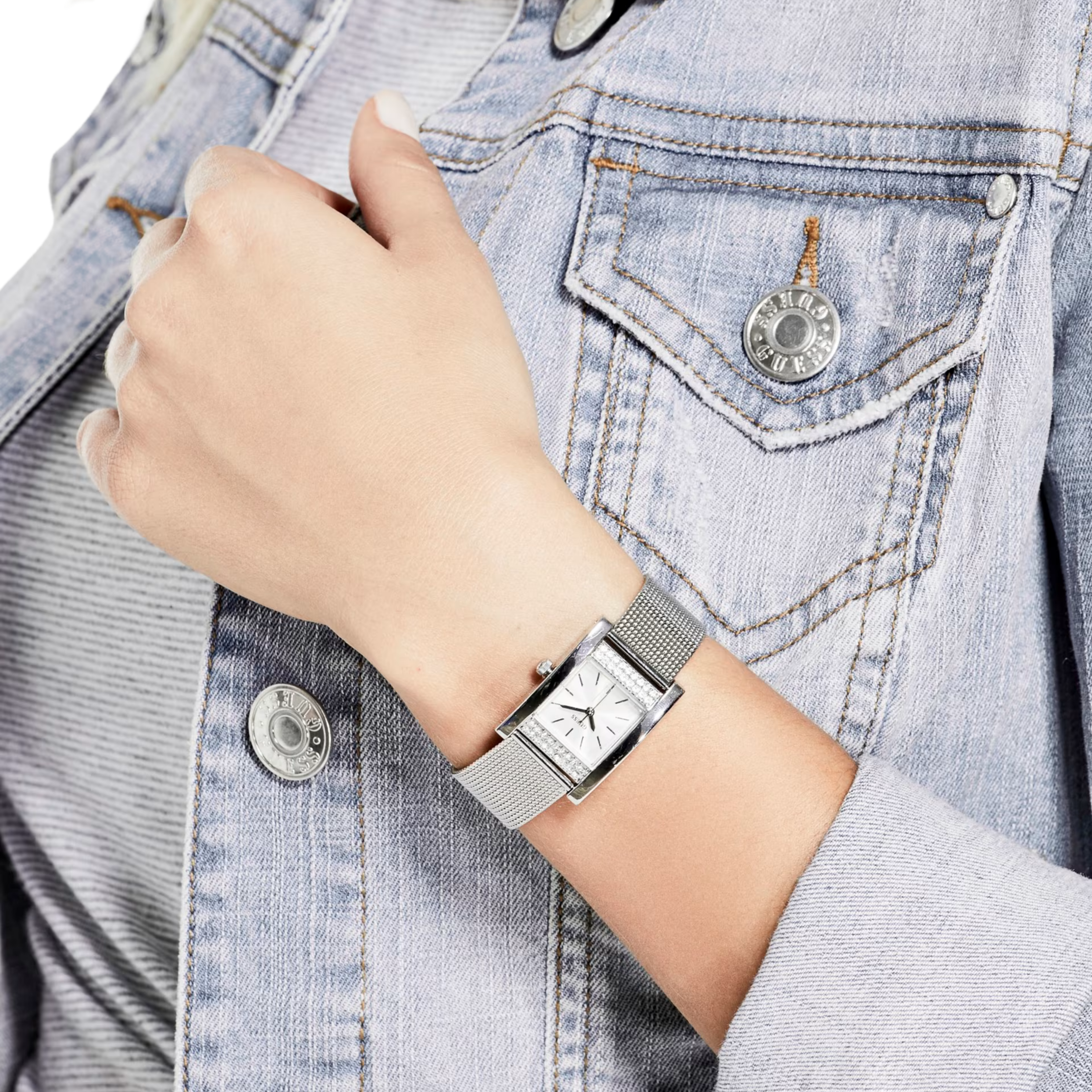 Guess Women Silver-Tone Mesh Analog Watch - Silver