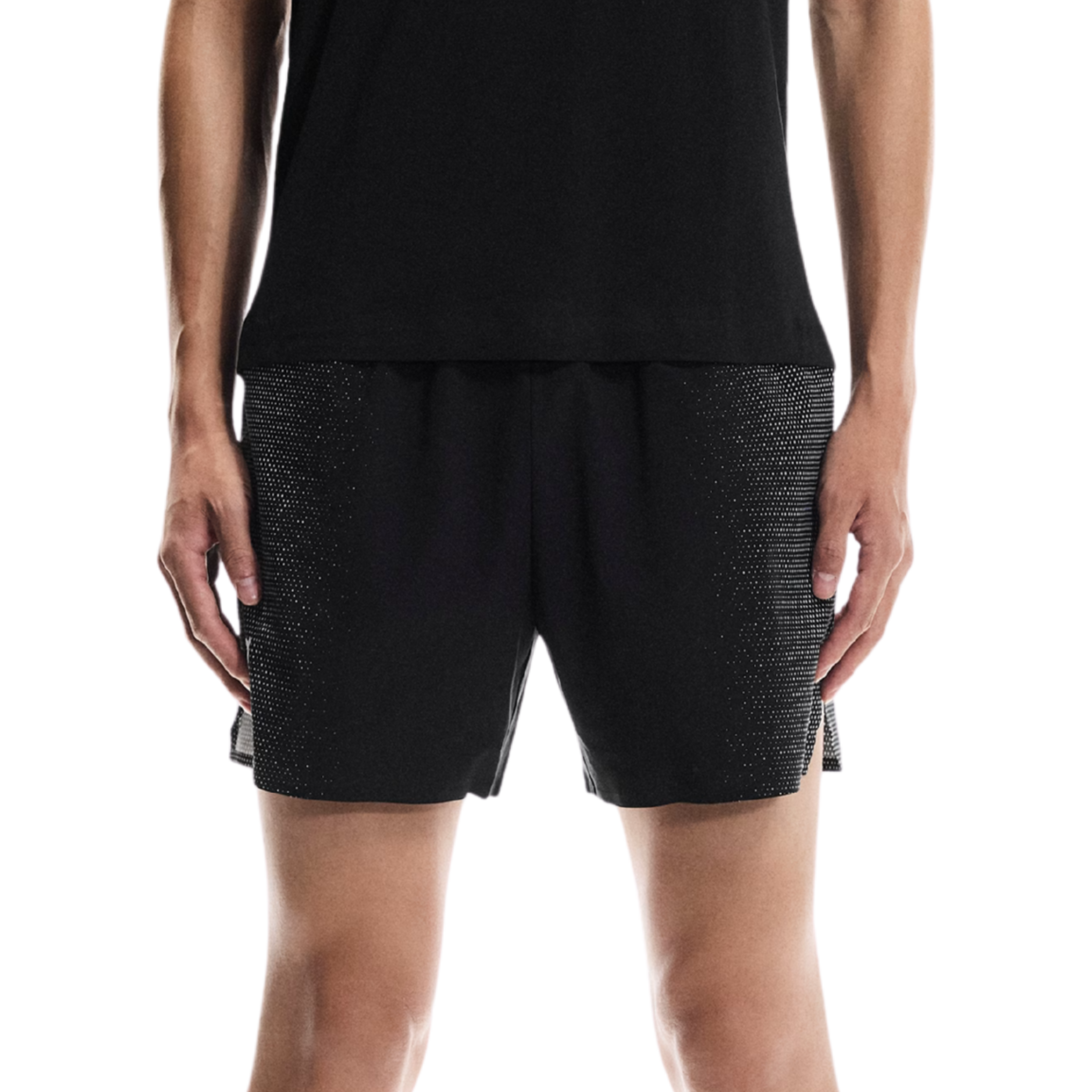 ON Men Court Shorts - Black Dim