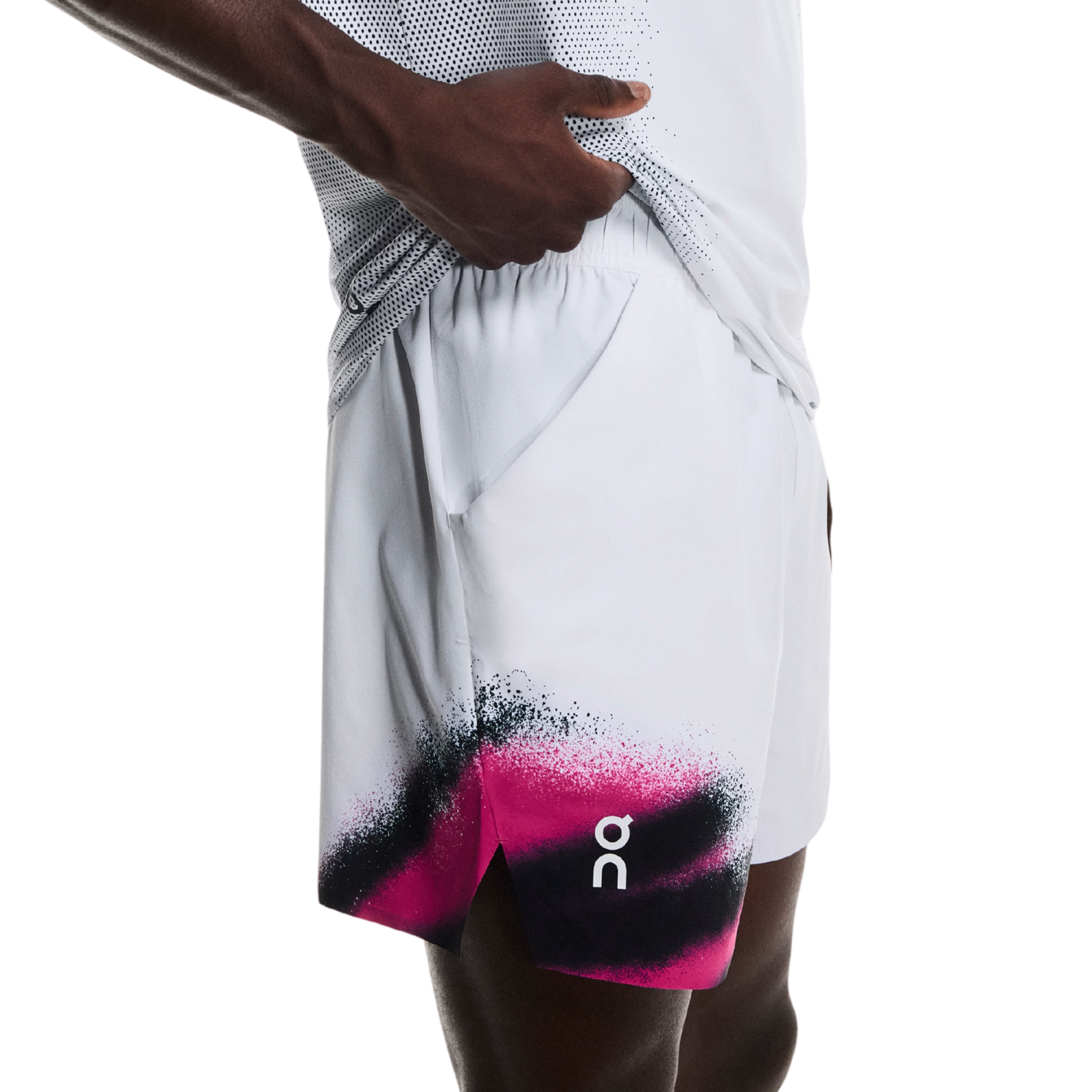 ON Men Court Shorts - White Black