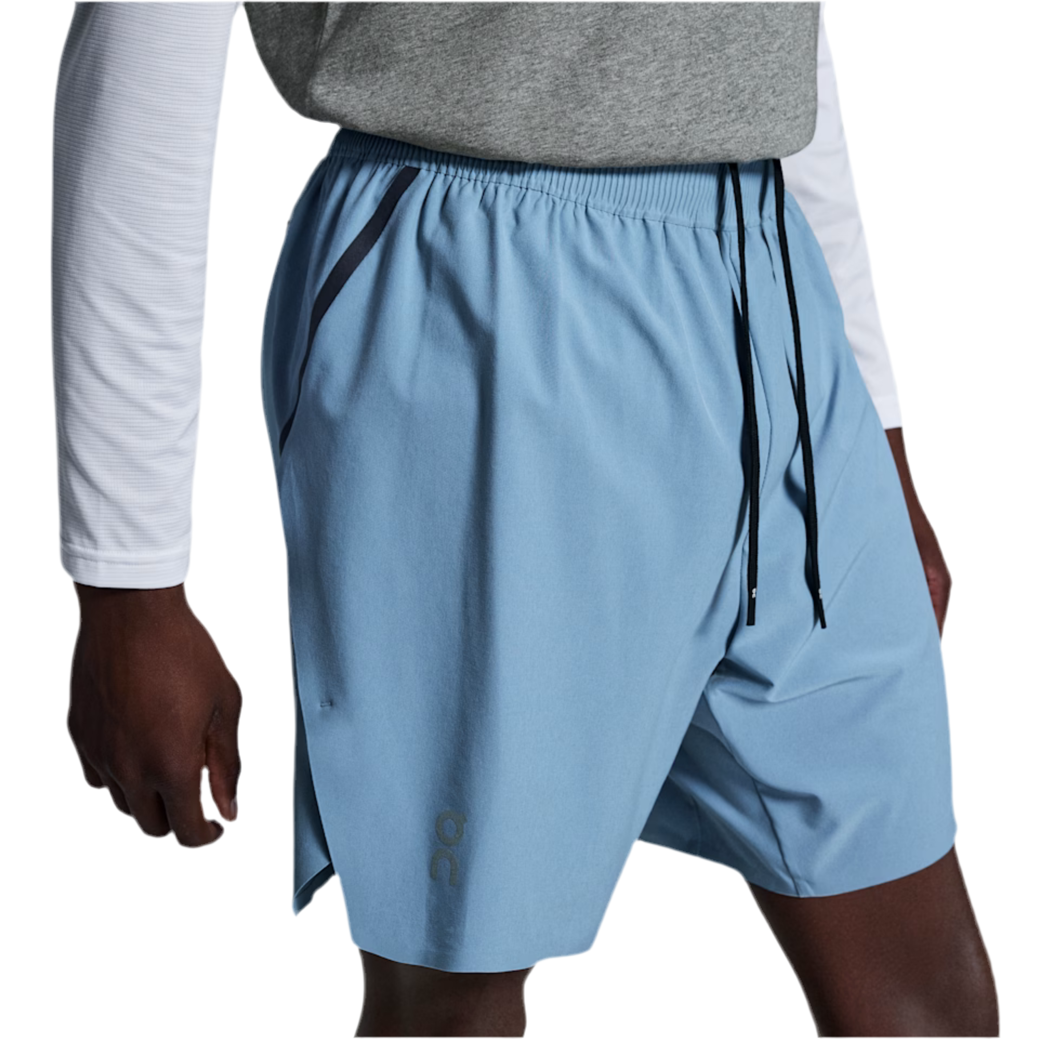 ON Men Train Shorts M - Chambray