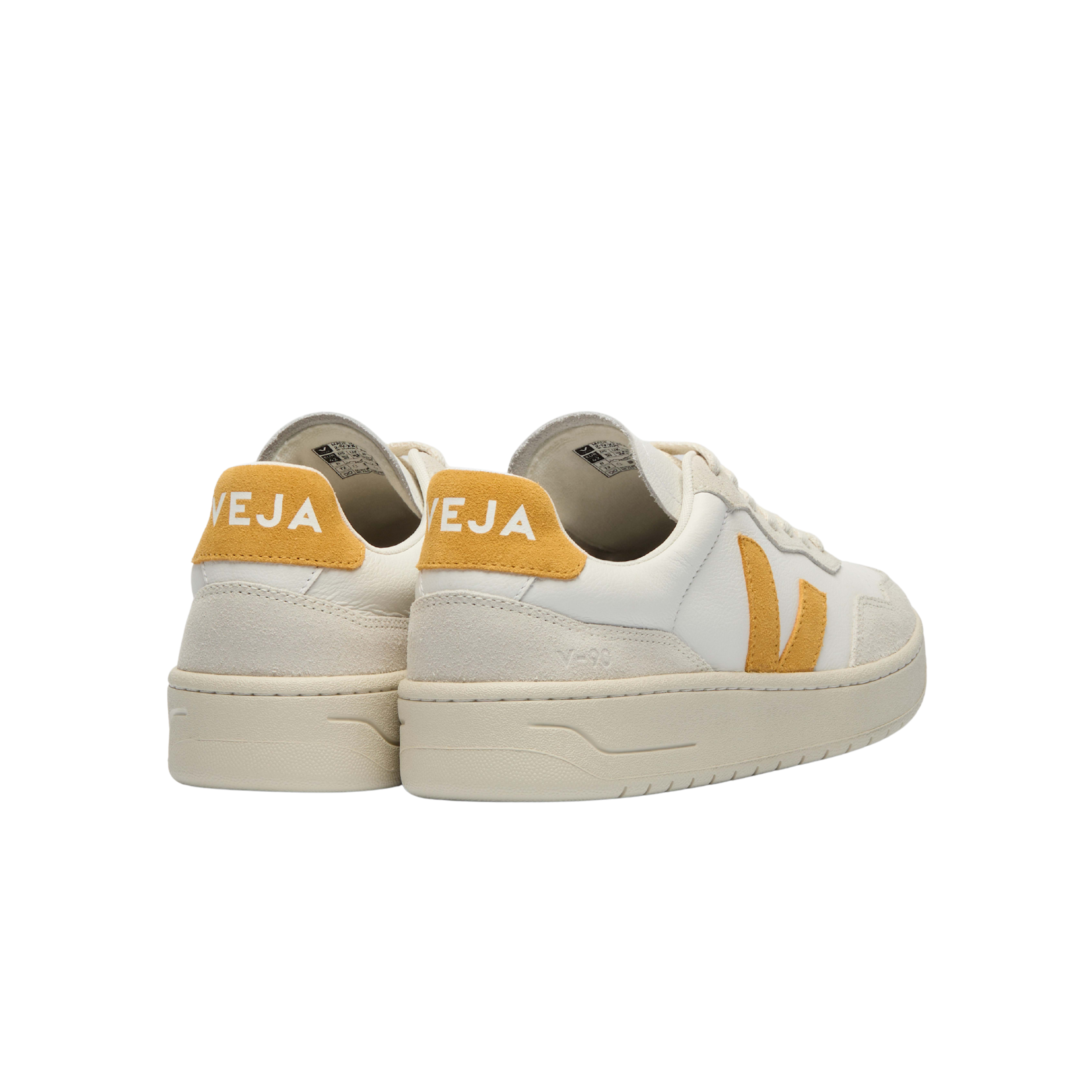 Veja Women V-90 - White Safran