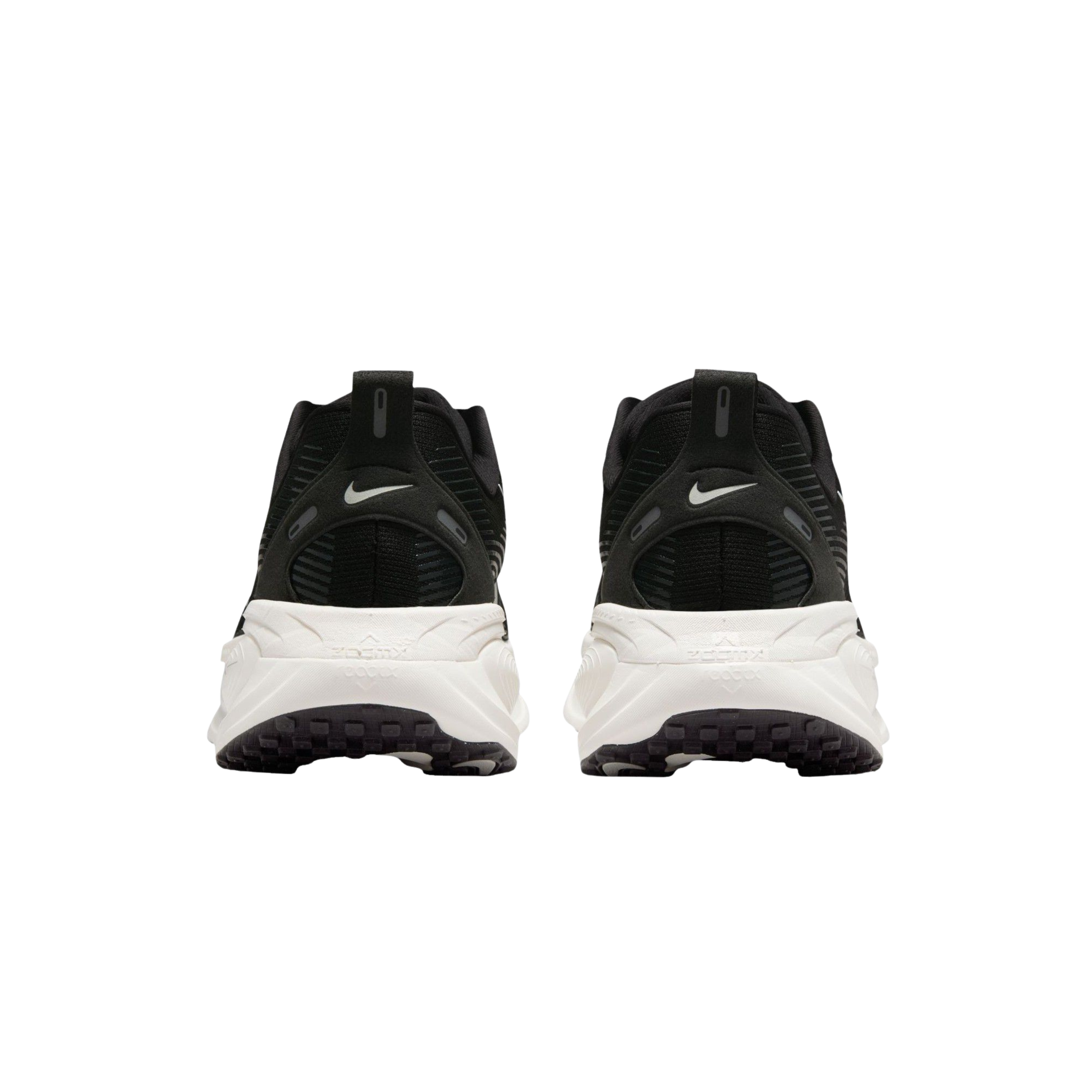 Nike Men's Vomero 18 - Black Summit White Sail