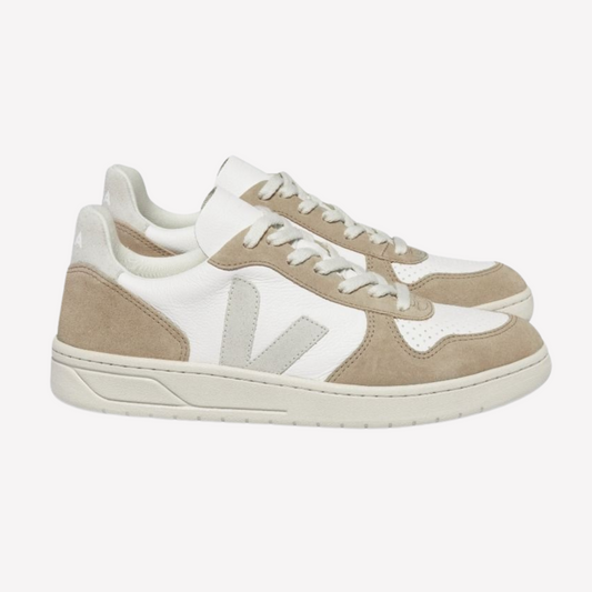 Veja Men V-10 - White Natural Sahara