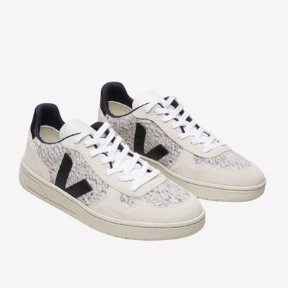 Veja Women V-10 - Snow Black