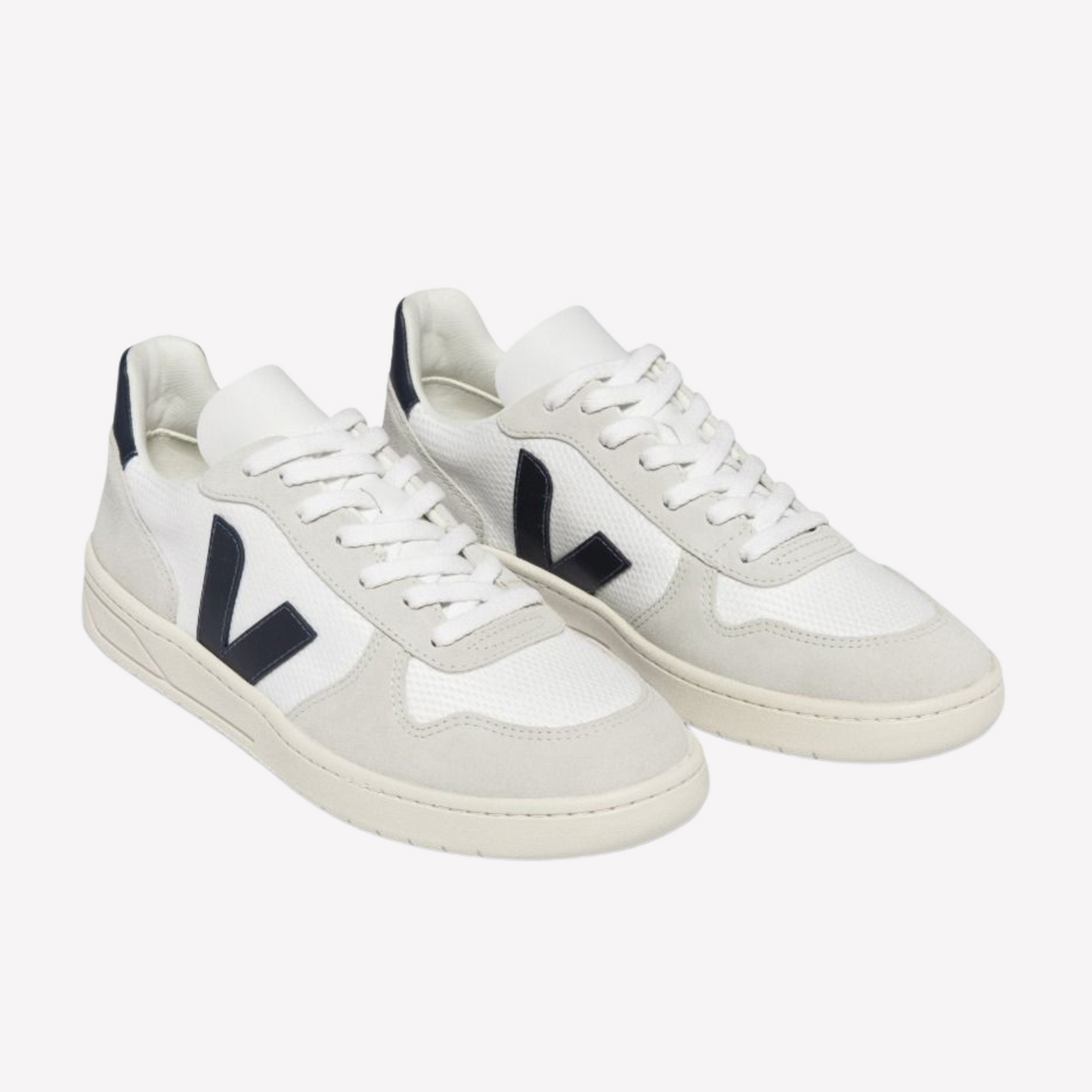 Veja Women V-10 - White Nautico