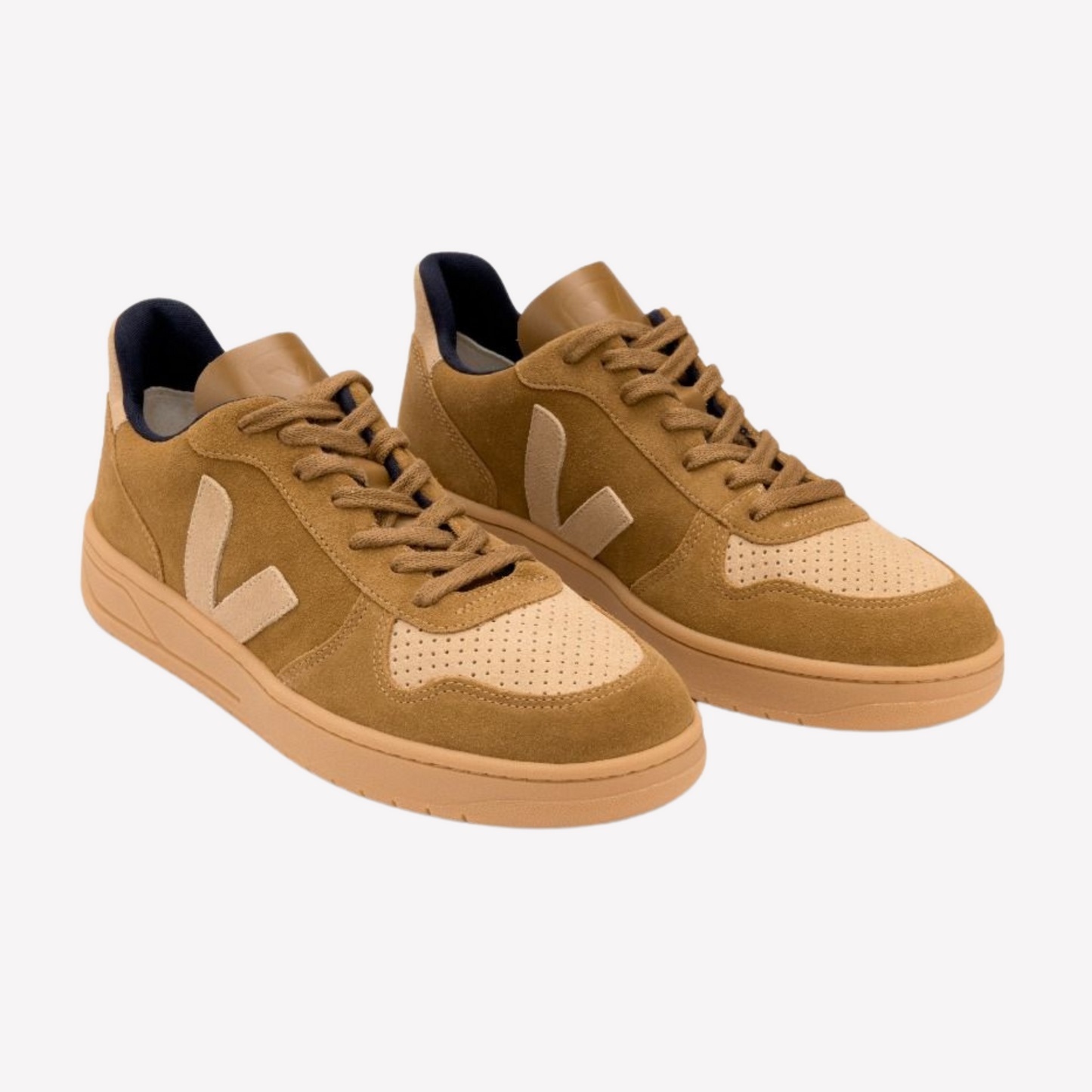 Veja Men V-10 - Suede Camel Desert