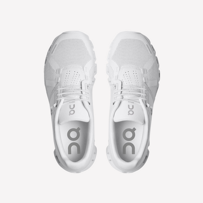 ON Women Cloud 5 - All White