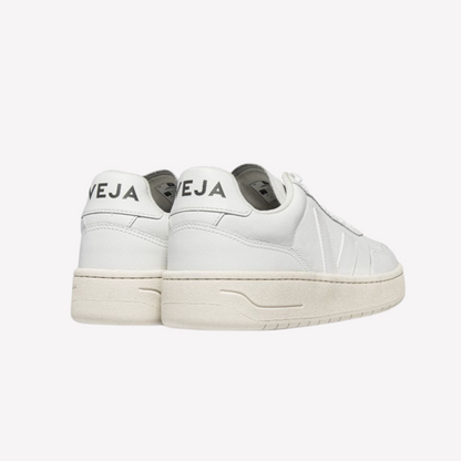 Veja Men V-90 - White