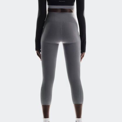 ON Women Studio Tights 7/8 - Rock
