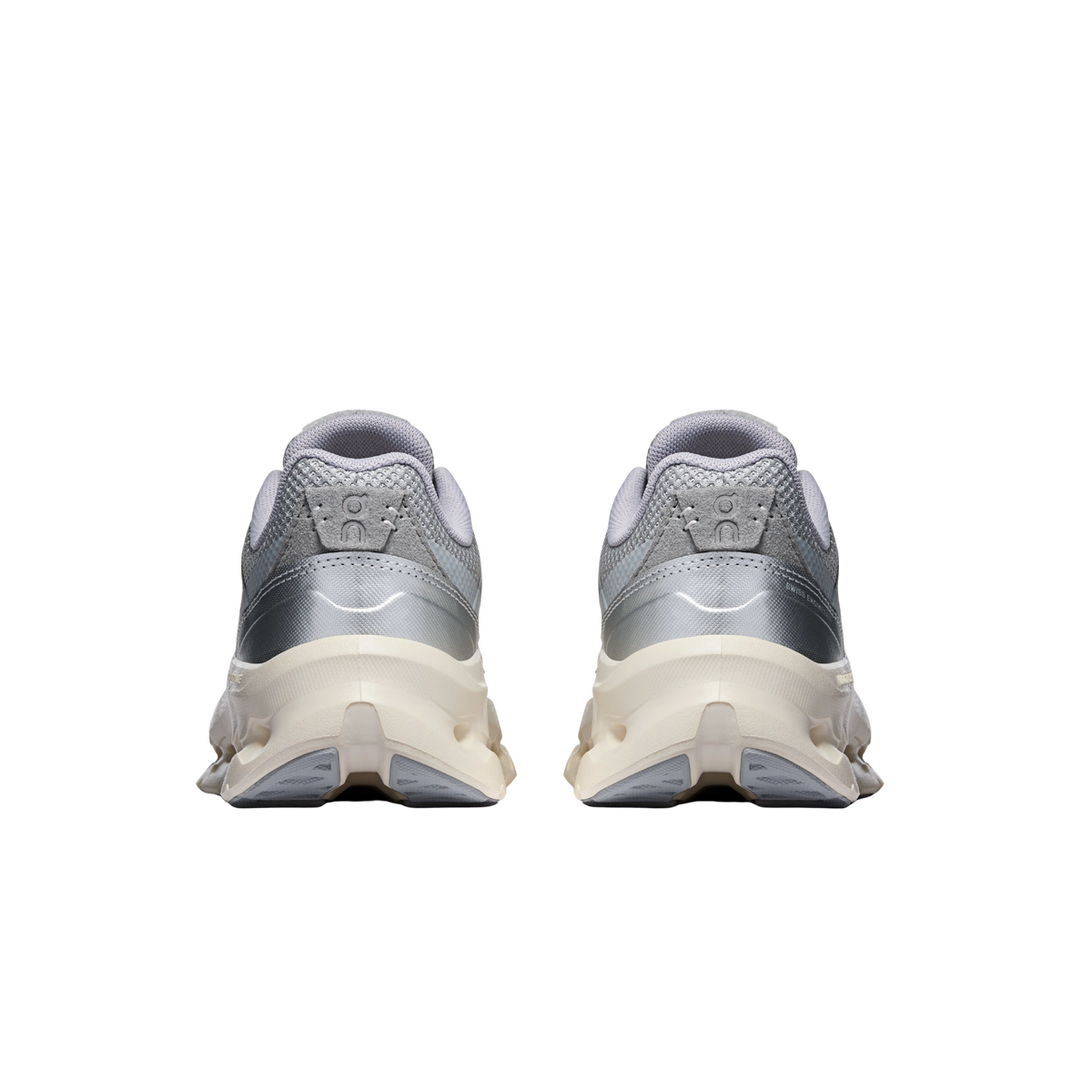 ON Women Cloudtilt Arc - Alloy Ivory