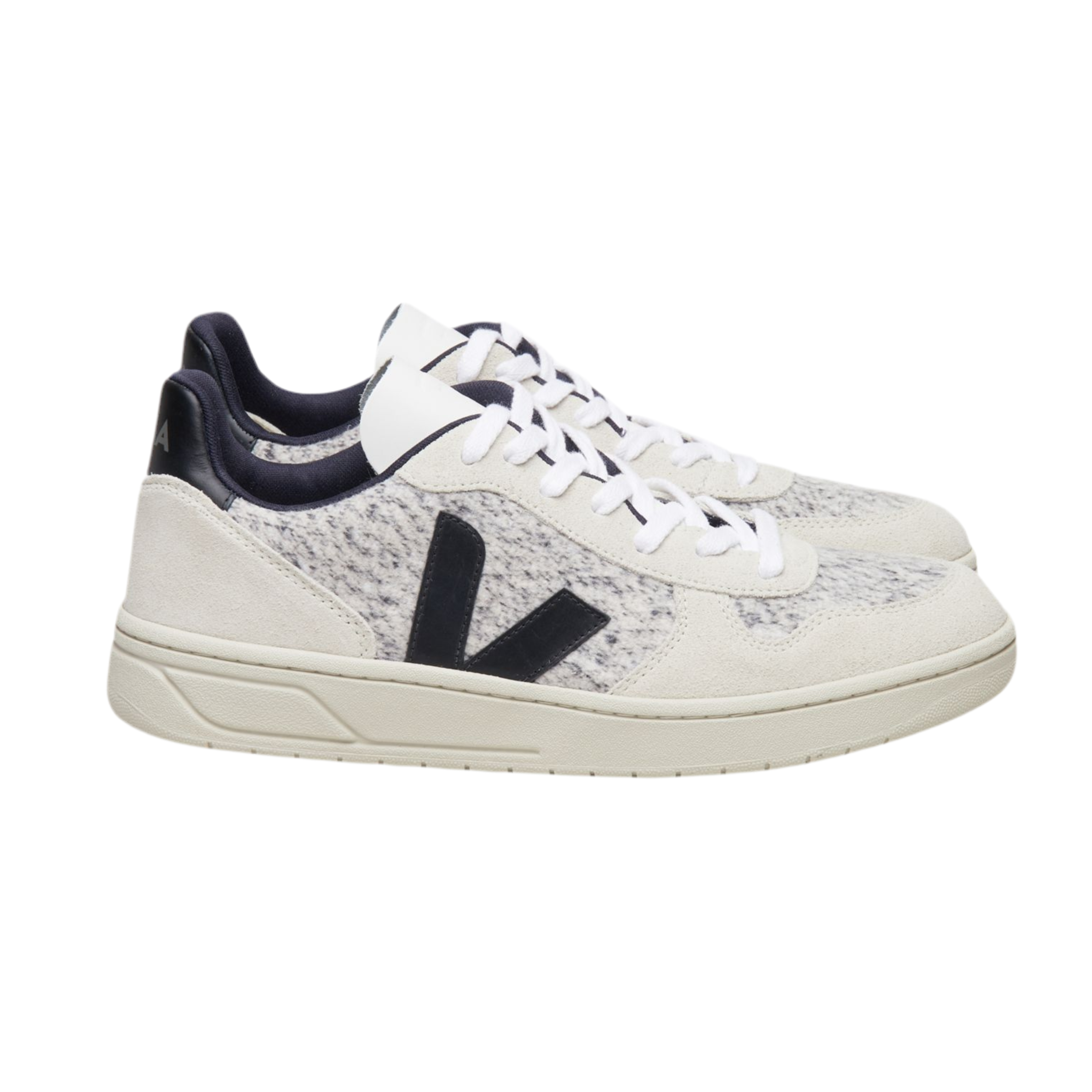 Veja Women V-10 - Snow Black