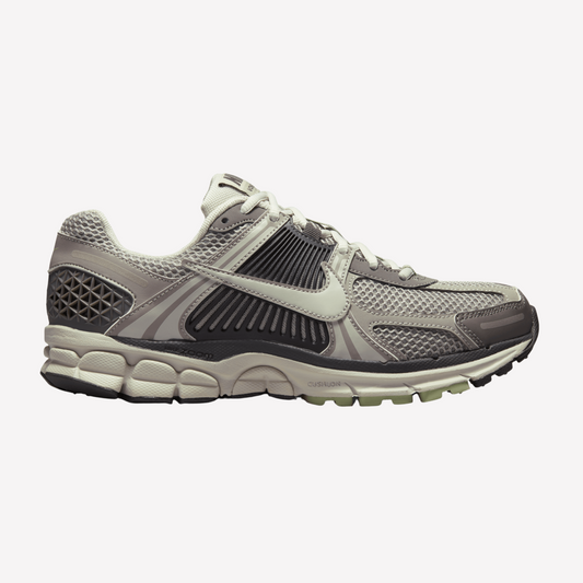 Nike Women's Zoom Vomero 5 - Cobblestone Light Bone